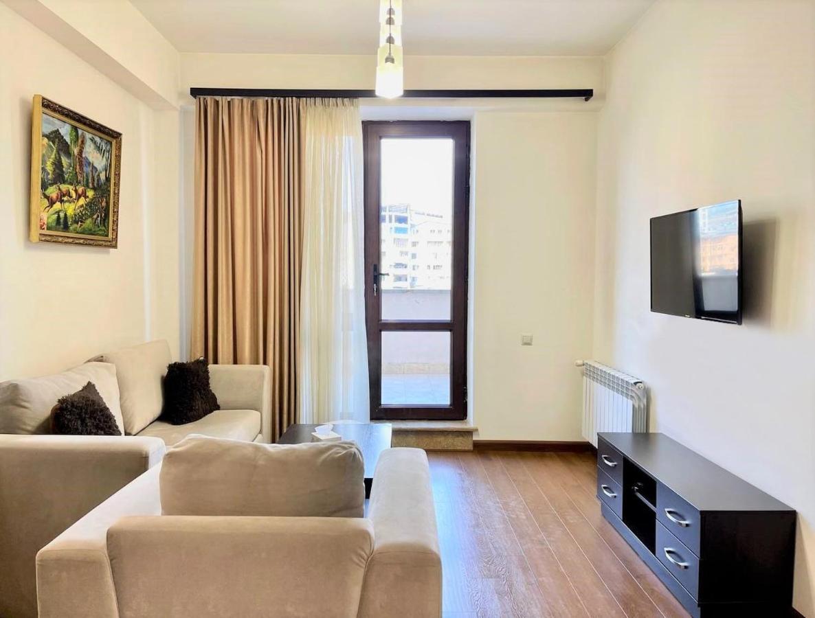 Yerevan House Luxury apartment 5 Buitenkant foto